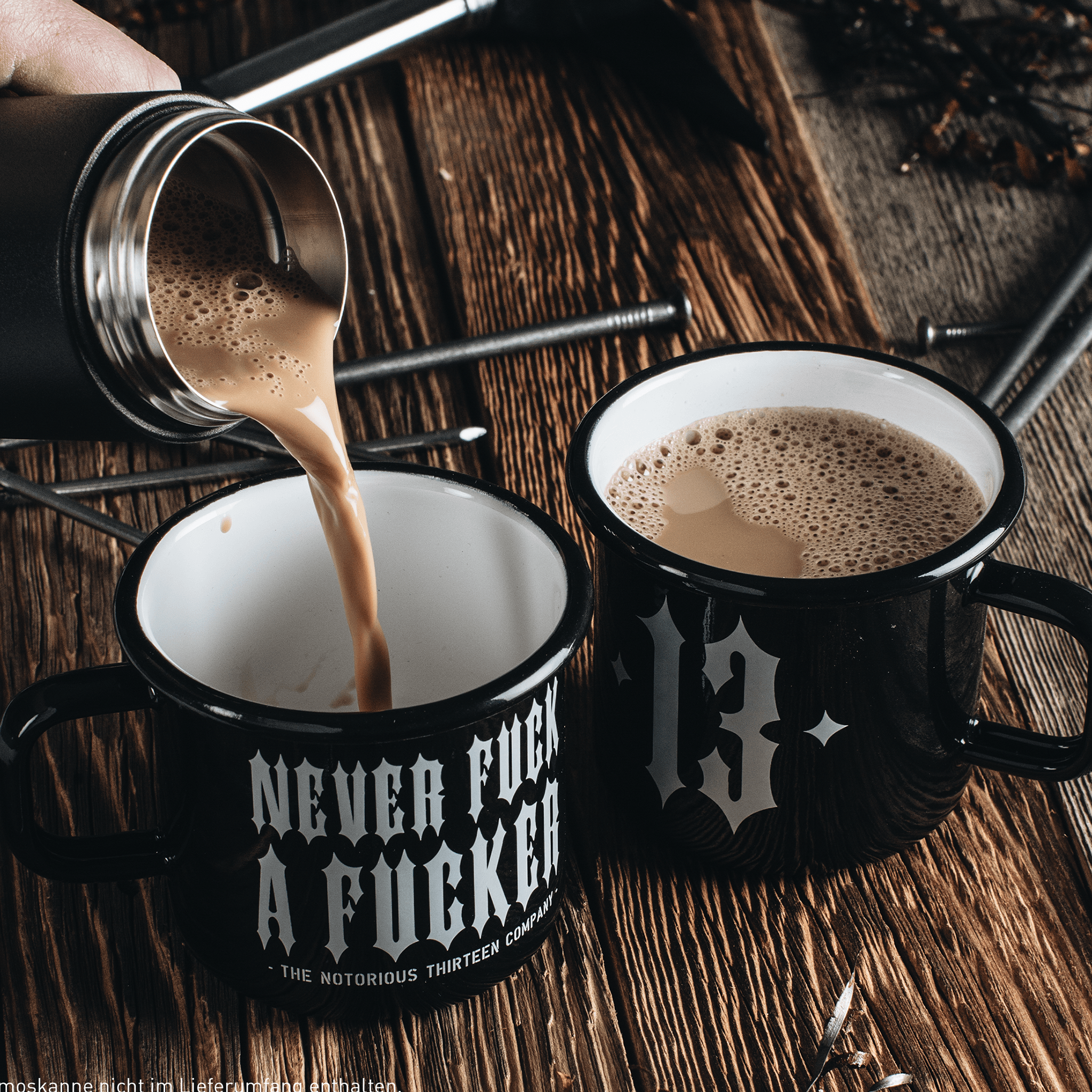 Becher & Getränkeuntersetzer - menofmayhem13