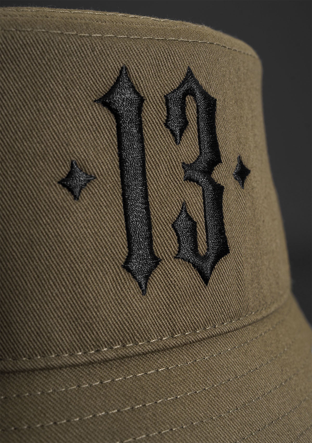 Bucket Hat Mayhem 13 K/S - MEN OF MAYHEM - Accessoires - ALAIKO - EXCHANGES - MM - E - 3030 - BH - M13 - KS - bucket hat