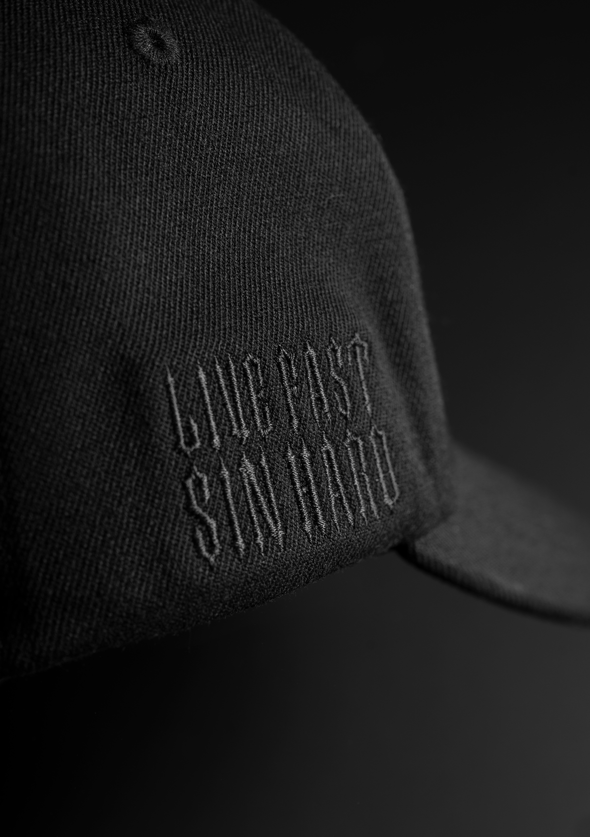 Basecap Live Fast Sin Hard B/B - MEN OF MAYHEM - Accessoires - ALAIKO - EXCHANGES - MM - E - 3030 - BL - BB - allblack