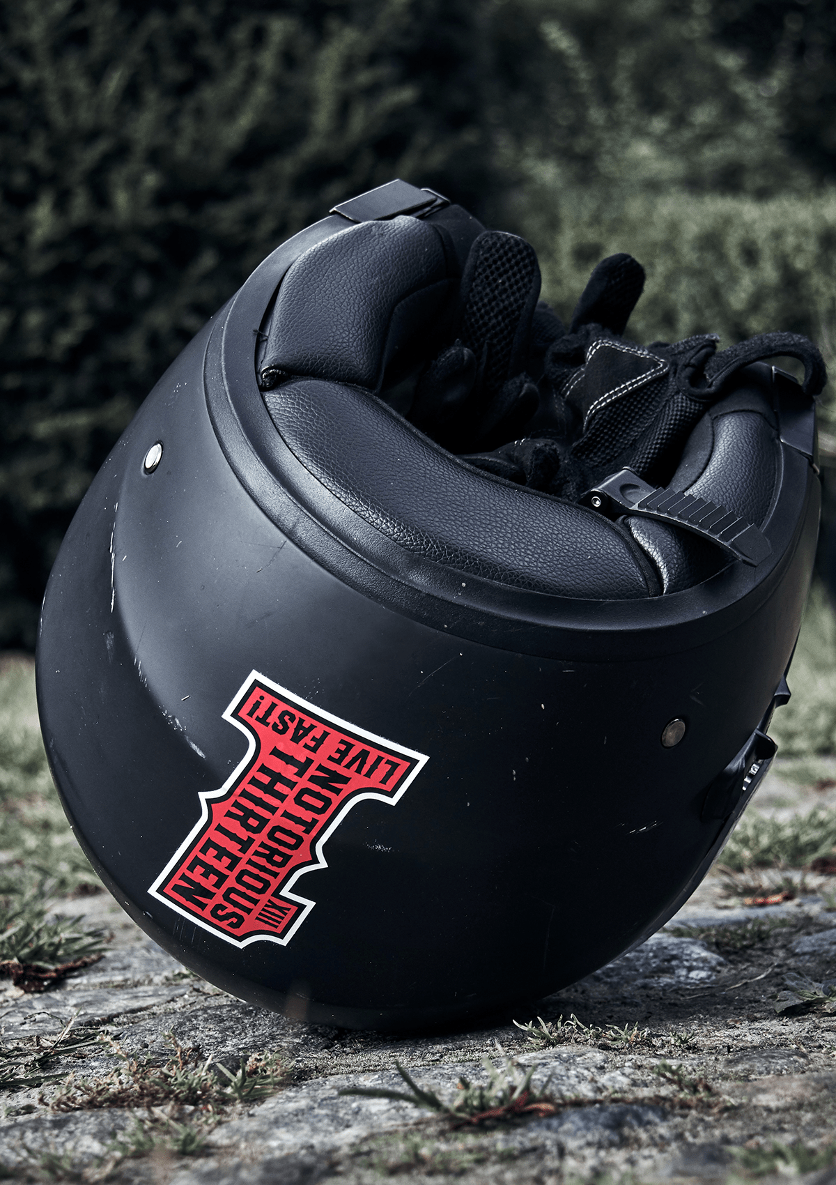 Aufkleber ONE R/S/W - MEN OF MAYHEM - Accessoires - ALAIKO - EXCHANGES - MM - E - 3050 - ON - RSW - One