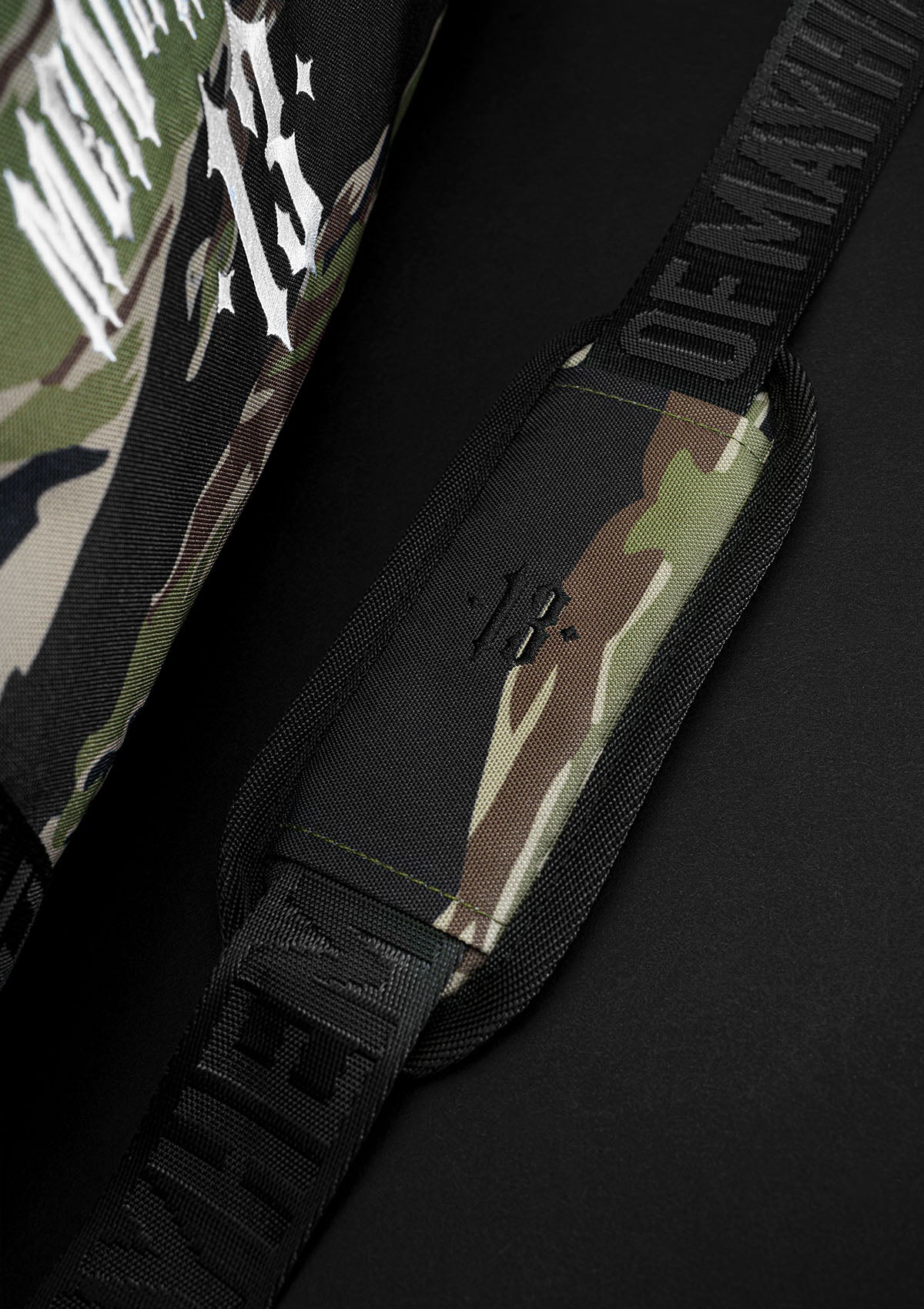 Sporttasche Tiger Camo - MEN OF MAYHEM - Accessoires - black - Men