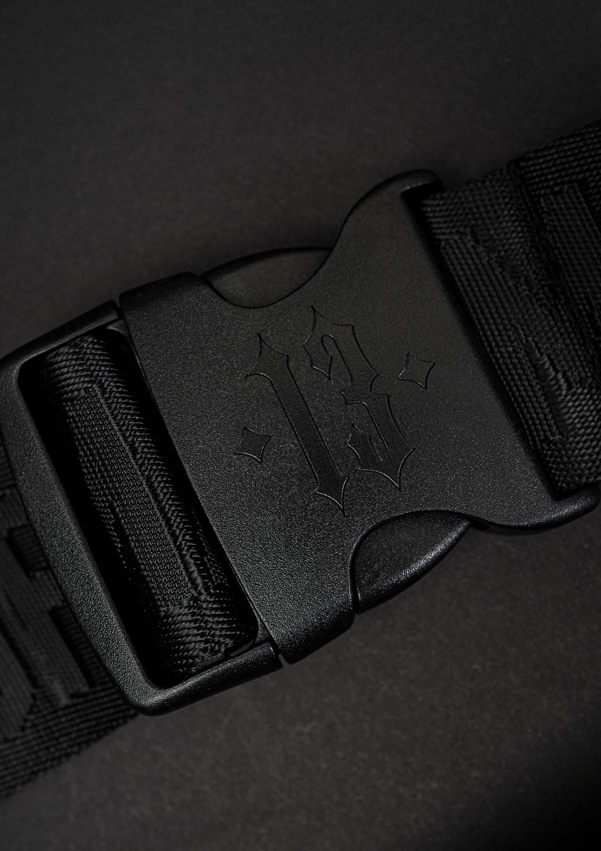 Bauchtasche B.I.G. B/C - MEN OF MAYHEM - Accessoires - ALAIKO - EXCHANGES - MM - E - 3110 - BTB - BC - BC