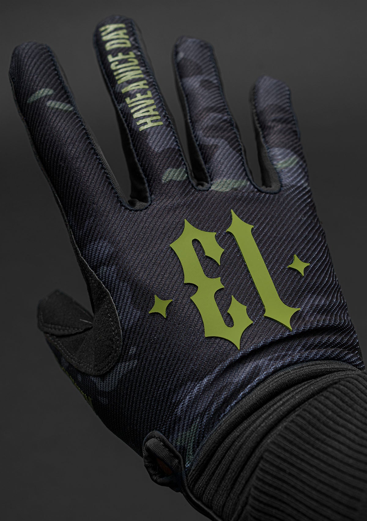 Glove Classic Multicam Camo Black - MEN OF MAYHEM - Accessoires - ALAIKO - EXCHANGES - MM - E - 3190 - MX - MCCB - biker