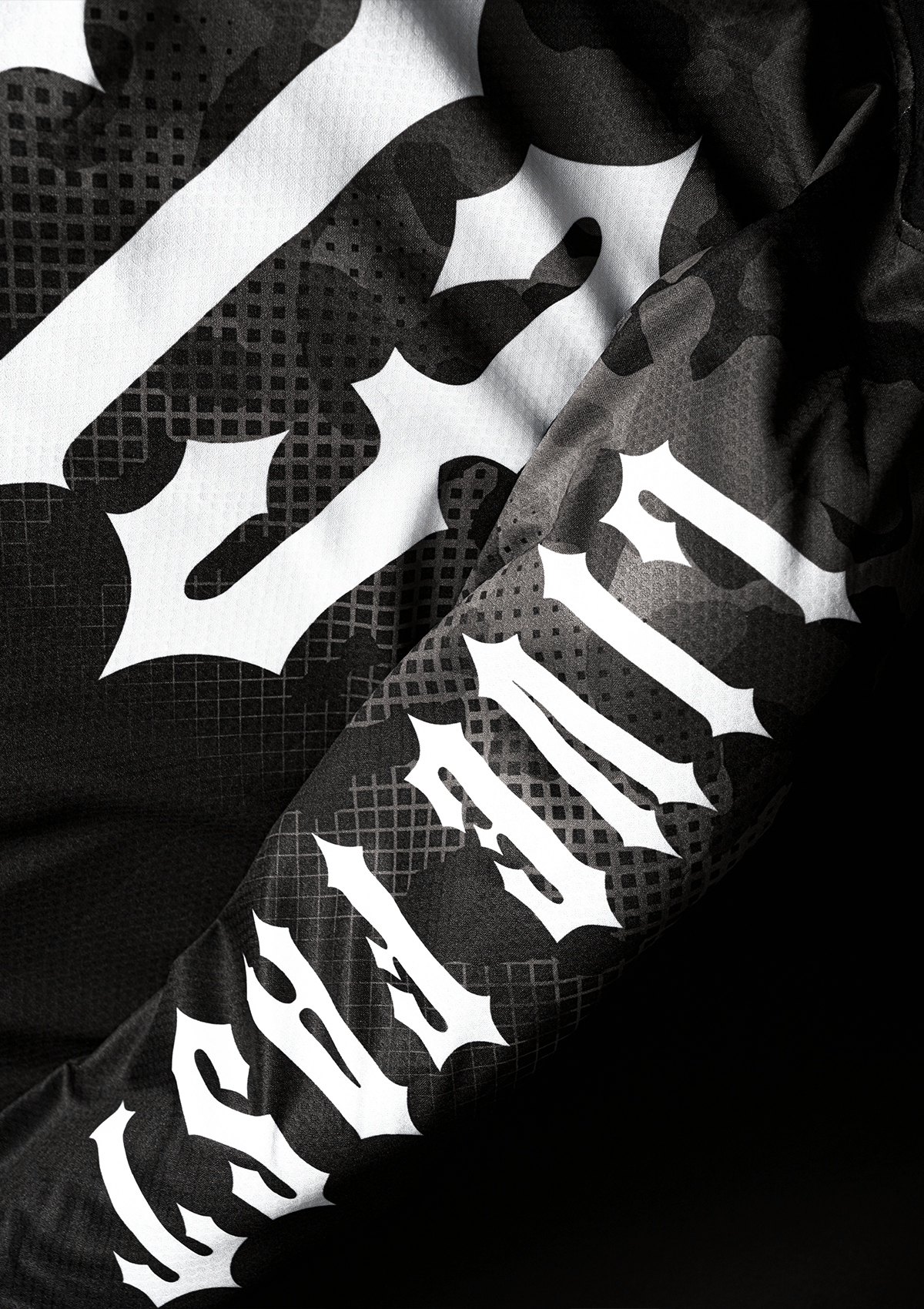 Jersey Mayhem Camo B/C - MEN OF MAYHEM - ALAIKO - EXCHANGES - MM - M - 1140 - LJ - JM - CMO - BC - black - Jerseys