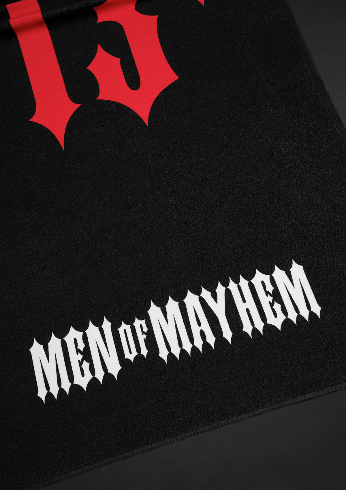 Strandtuch Mayhem 13 S/W/R - MEN OF MAYHEM - Accessoires - black - Men
