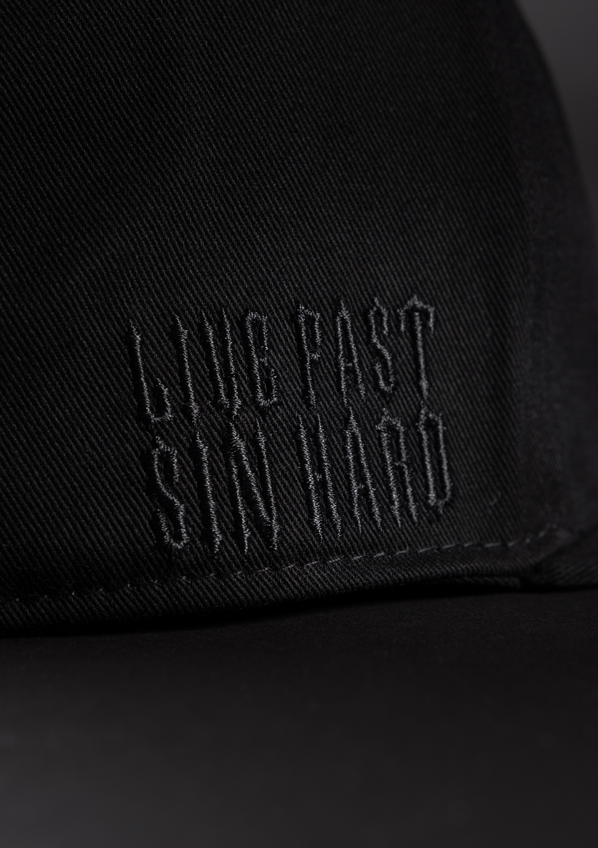 Snapback Live Fast Sin Hard B/B - MEN OF MAYHEM - Accessoires - ALAIKO - EXCHANGES - MM - E - 3030 - LF - BB - allblack
