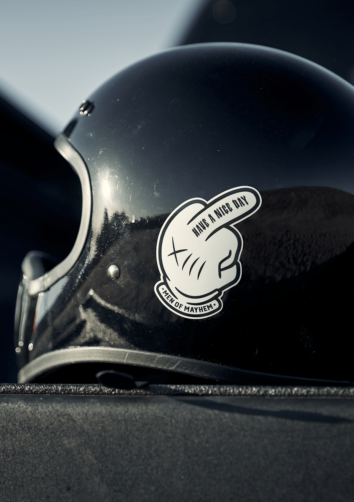 Aufkleber Middle Finger - MEN OF MAYHEM - Accessoires - ALAIKO - EXCHANGES - MM - E - 3050 - AK - MF - Sticker & Aufkleber