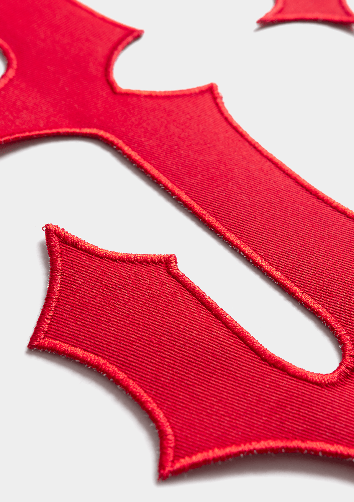 Rücken Patch 13 Rot - MEN OF MAYHEM - Accessoires - ALAIKO - EXCHANGES - MM - E - 3130 - RP - RO - biker