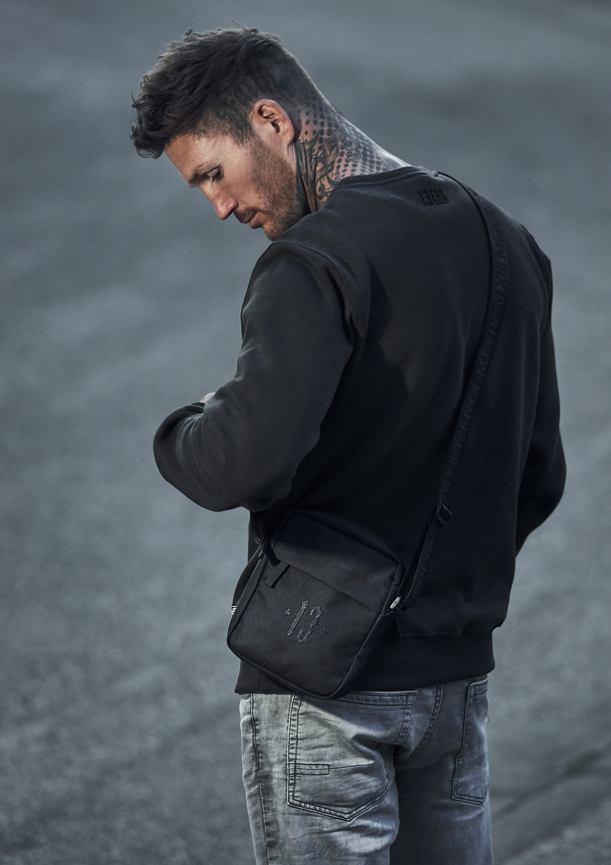 Man satchel black hotsell