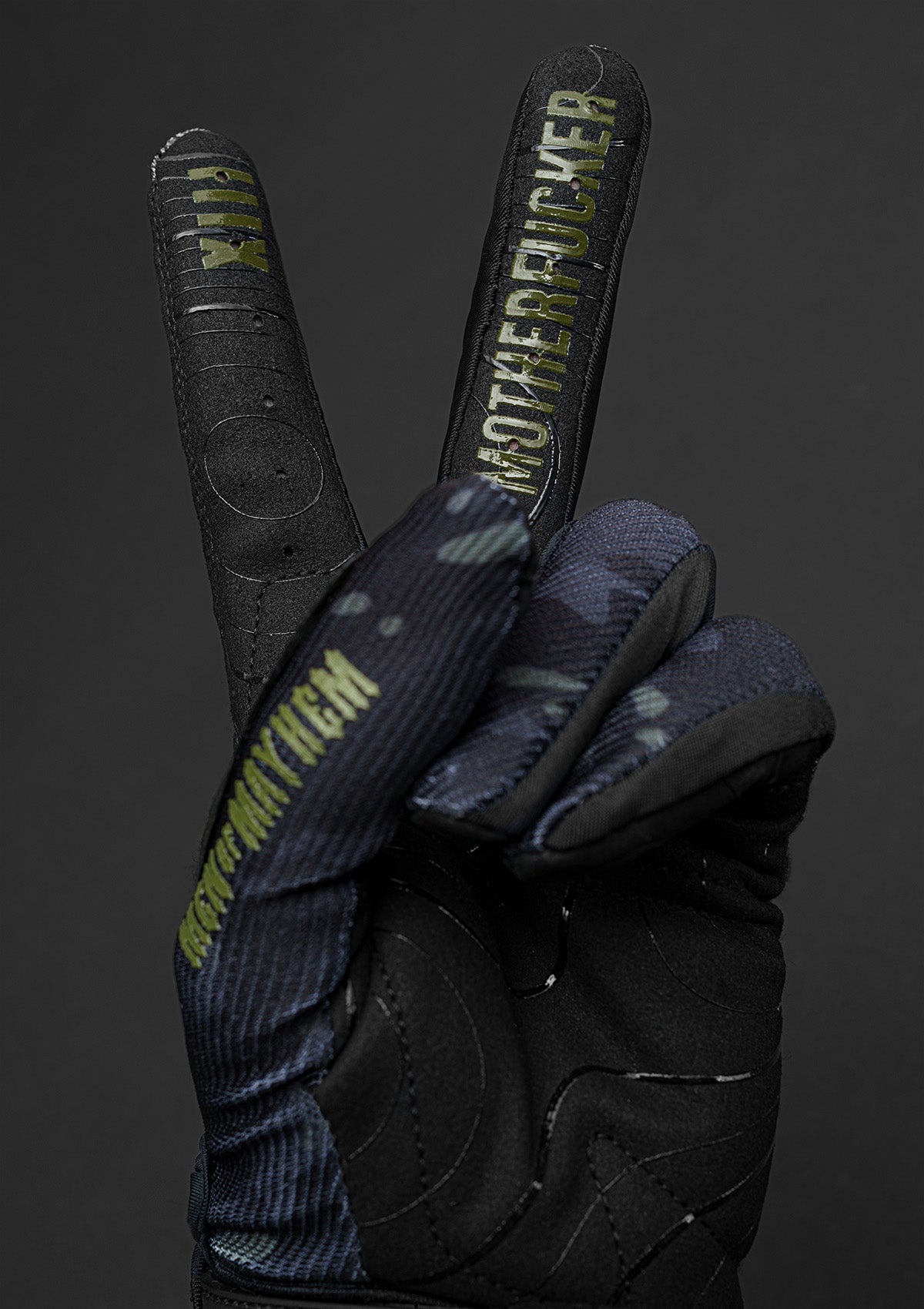 Glove Classic Multicam Camo Black - MEN OF MAYHEM - Accessoires - ALAIKO - EXCHANGES - MM - E - 3190 - MX - MCCB - biker