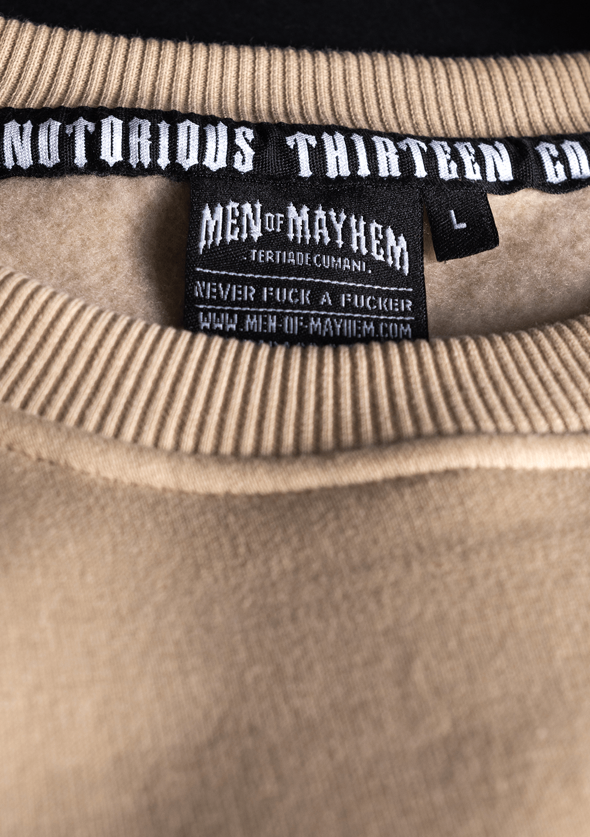 Crewneck Original Sand - MEN OF MAYHEM - ALAIKO - EXCHANGES - MM - M - 1040 - CO - SA - crewneck - Crewneck Original